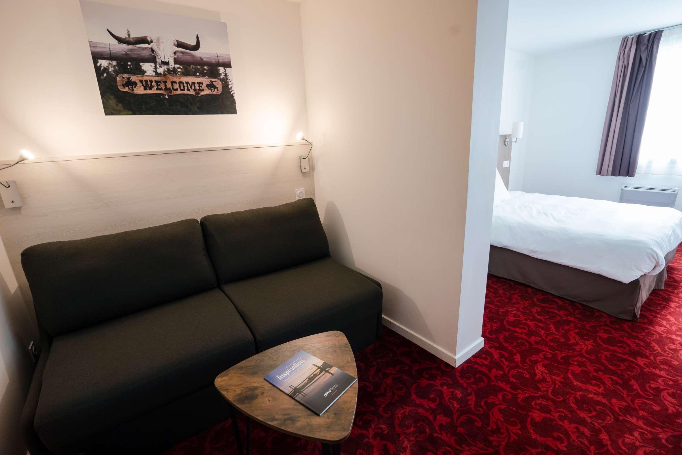Brit Hotel Essentiel Шоле Екстериор снимка