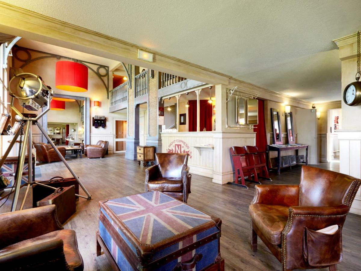 Brit Hotel Essentiel Шоле Екстериор снимка